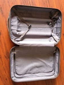 Samsonite Grey Suitcase-Cabin size