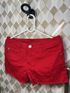 Red shorts with embroidered heart, very Y2K