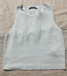 Zara Chic White Ribbed Knit Crop Top