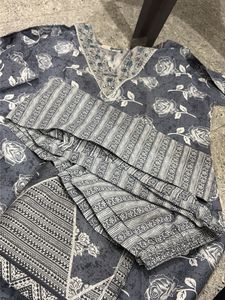 Elegant Rose Print Kurta