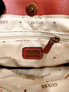 GUESS* *QUILTED SELA SMALL GIRLFRIEND SATCHEL BAG*