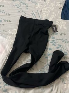 BLACK STOCKING WITH SHEER EFFECT AND LINING