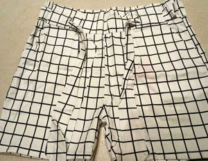 Plaid off white shorts