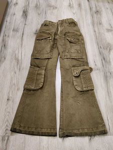 Ma2947 Sabrin cargo jeans waist 22-24 inches