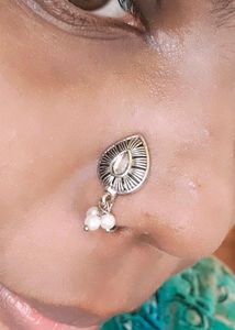 Silver Floral Nose Ring[chus 1 ] 99 ka sale mai bu