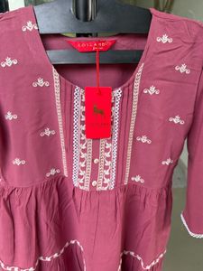 Chic Pink Tiered Kurta with Embroidery