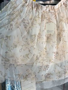 Sheer Floral Skirt-mini