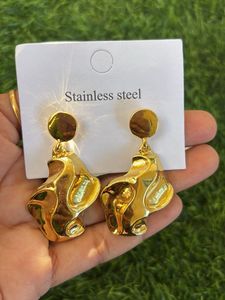 Chic Gold Abstract Drop Earrings