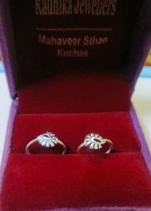 Beautiful Silver Toe Rings