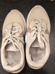 Casual Beige Sneakers