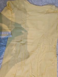 Elegant Yellow Embroidered Kurta