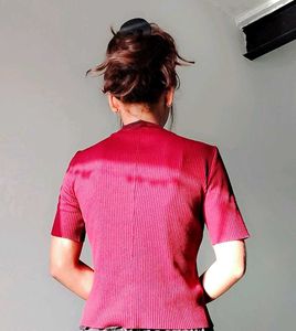 Chic Ribbed Maroon Top