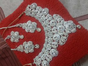 Stunning Bridal Jewelry Set