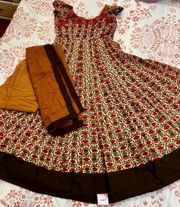 Red Floral Ethnic Anarkali Churidar Dupatta Set