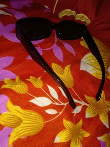 A Stylish Sunglasses For Causual And Party