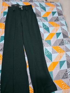 Stylish Green Wide-Leg Trousers