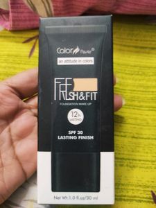 Color Fever Foundation With SPF 30 & 12hr Lasting.