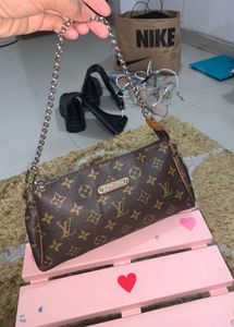 LV 💼