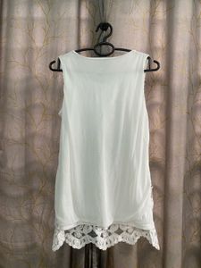 Elegant White Lace Sleeveless Blouse