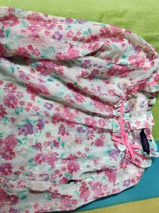 Pink Top 🩷(2-3 Yr Old Girl)