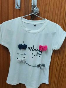 Cute Bow Applique T-Shirt