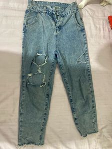 Mommy fit ripped jeans