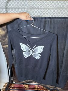 Chic Black Butterfly V-Neck Sweater