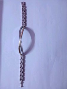 Elegant Gold-Tone Crystal Bracelet