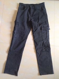 Black Cargo Jeans🖤
