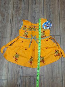 Frock With Thread Work 🧚‍♀️ ( Pack Of 2 )