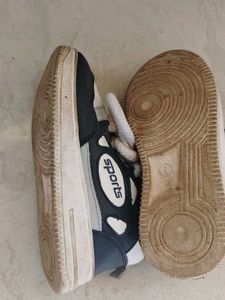 Stylish Navy &amp; White Sneakers