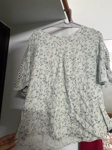 Chic Floral Print Bell Sleeve Top