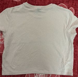 H&amp;M crop tshirt