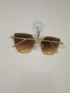 Stylish Gold Frame Sunglasses