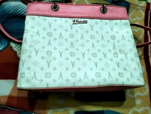 Chic Pink & White Monogram Handbag