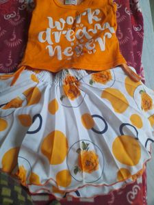 Cute Orange Graphic Tank Top &amp; Skirt Set