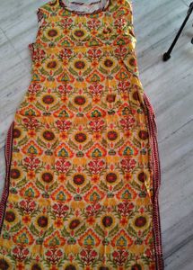 Vibrant Floral Print Sleeveless Kurta