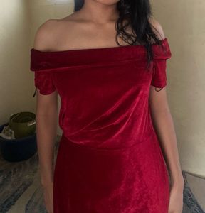 Elegant Red Velvet Off-Shoulder Dress