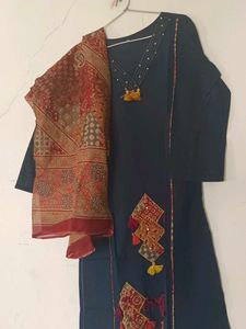 Stylish Navy blue Embroidered Kurta