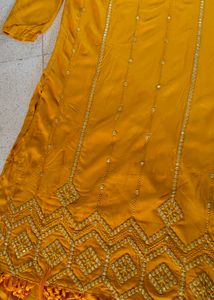 💛Yellow Embroidered Kurta for women