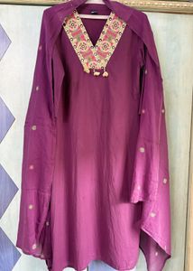 Embroidered Kurta pair with Mirror Work/malmal cot