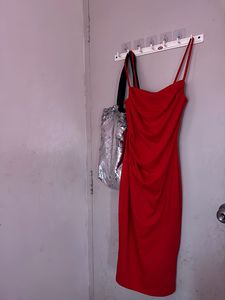 (S-M) Stunning Red Ruched Bodycon Dress
