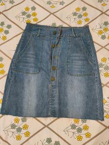 Classic Denim Skirt &amp; Basic Tee