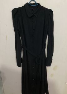 Chic Black Button-Down Midi Dress