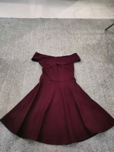Chic Off-Shoulder Burgundy Dress