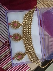 Elegant Gold Toned Necklace and Earring Set