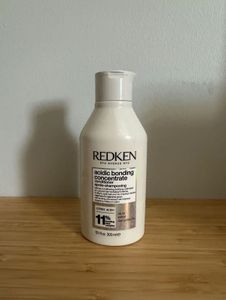 Redken Acidic Bonding Concentrate Conditioner