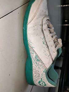 Nivia Cricket Shoes
