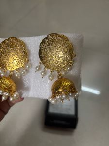 🆕 “ZAVERI PEARLS” Gold Tone Cut-work Jhumkas