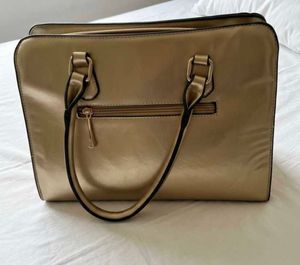 elegant Handbag with free white lace top